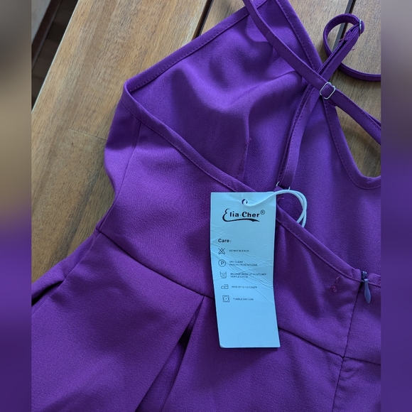 Elia Cher A-line V-neck Cross-back Size 6 Dress in Wine Color - Picture 5 of 6